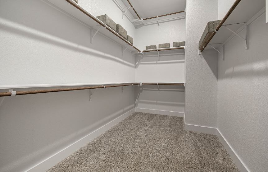 Chesmar Kimberly Model Closet in Sweetwater