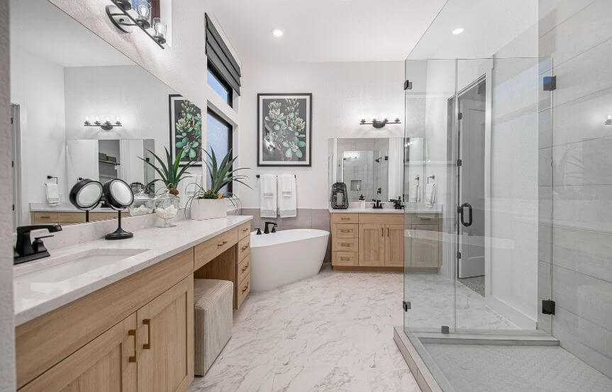 Chesmar Kimberly Model Primary Bath  in Sweetwater