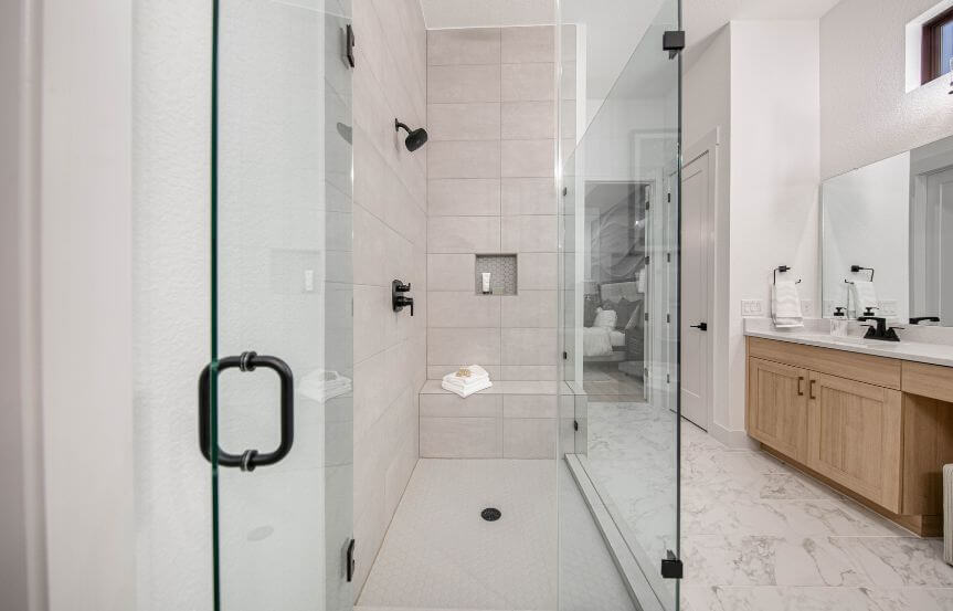 Chesmar Kimberly Model Primary Bath in Sweetwater